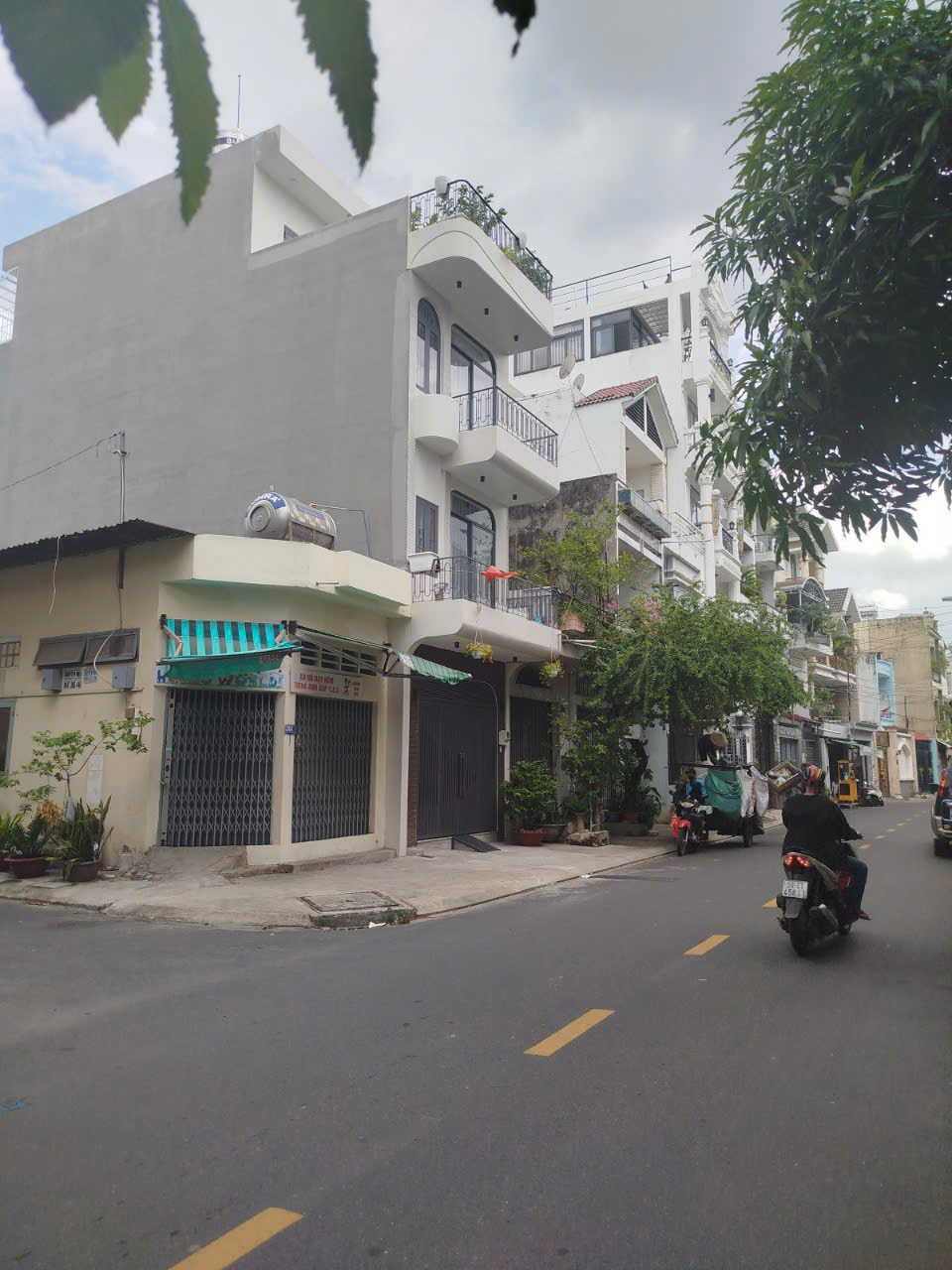 Ngộp Mặt tiền Trần Hưng Đạo Cũ - 4x15m - 3 tầng - HXH Kinh Doanh - Ảnh chính